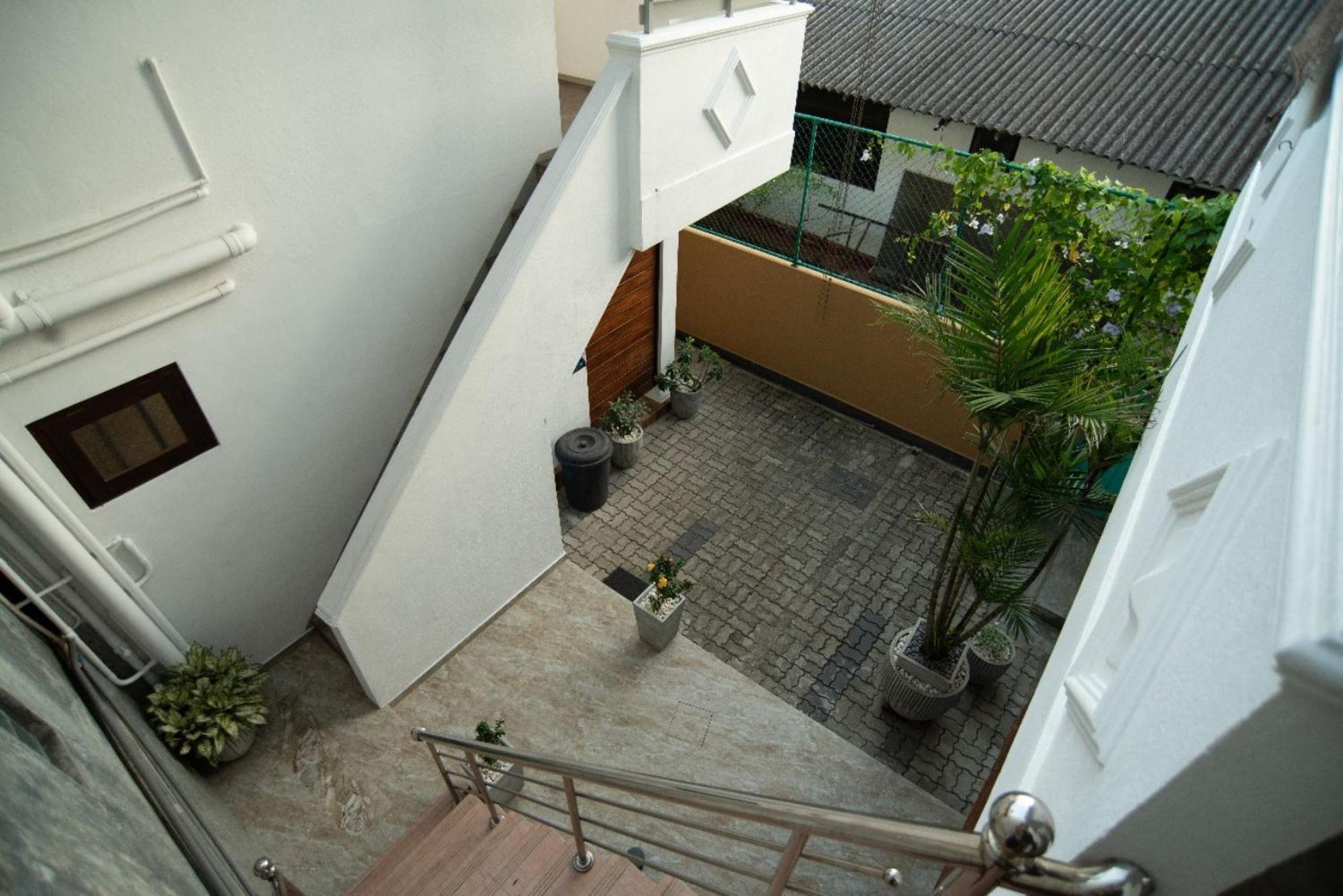 Villa Mihindi Hikkaduwa Exteriör bild