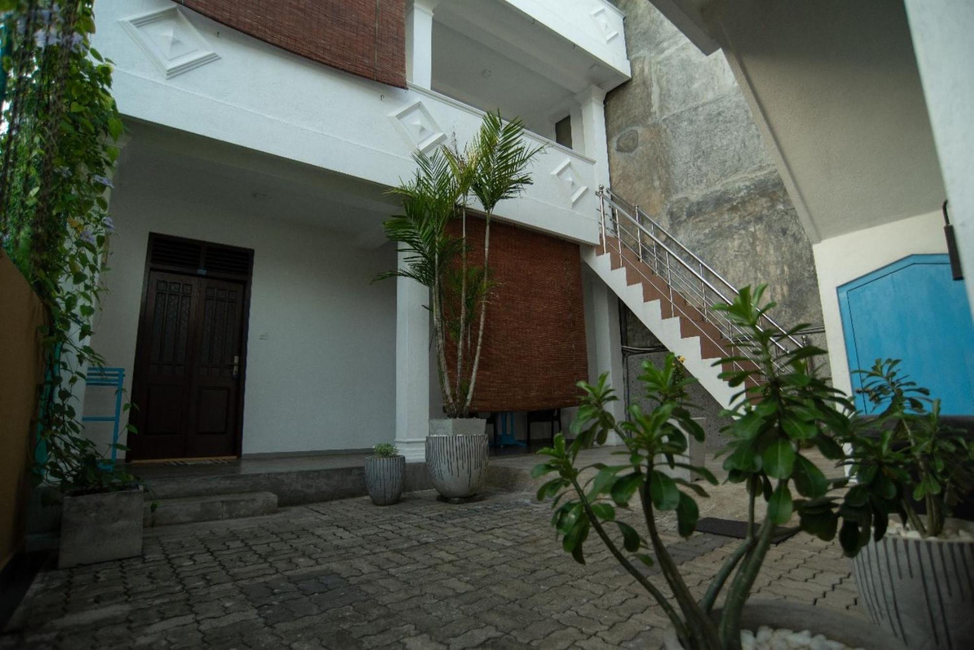 Villa Mihindi Hikkaduwa Exteriör bild