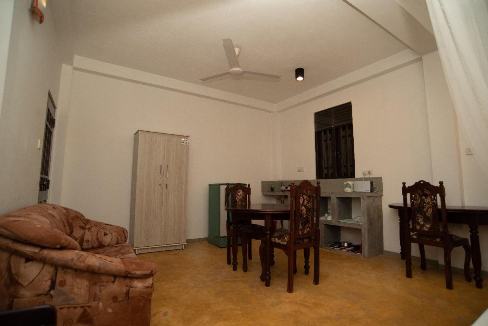 Villa Mihindi Hikkaduwa Exteriör bild