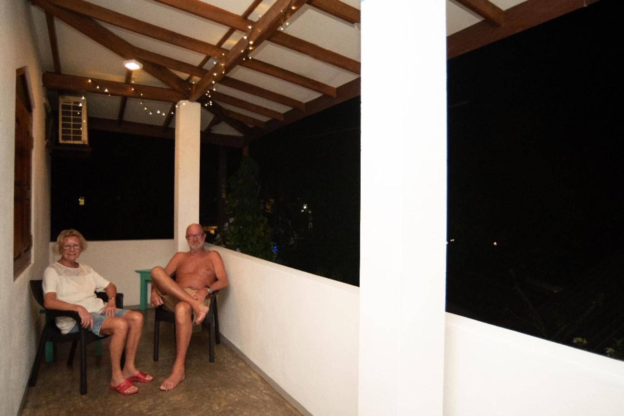 Villa Mihindi Hikkaduwa Exteriör bild